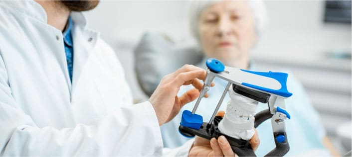 Experienced Mentor Dentists Specializing in Tooth Restorations